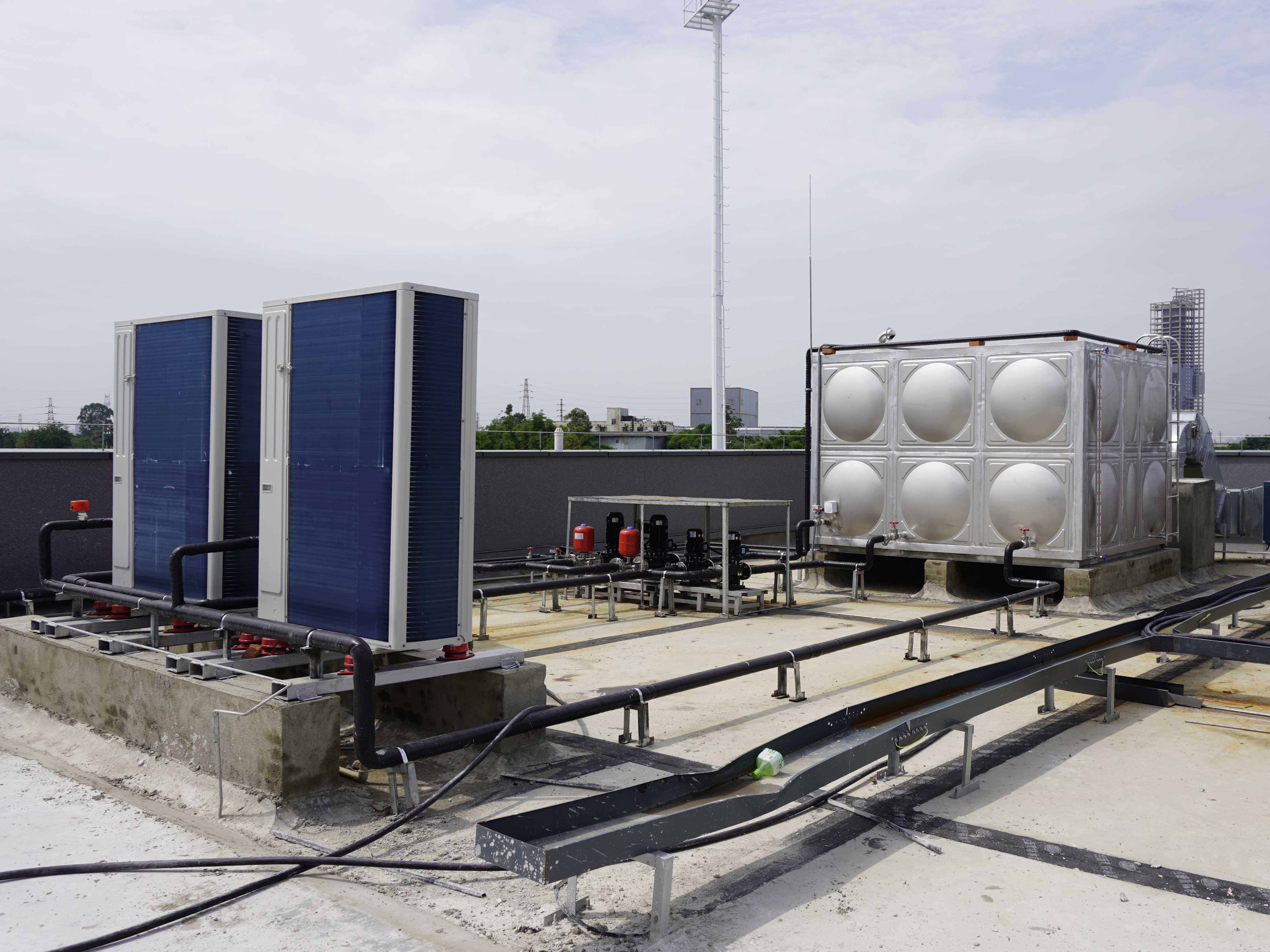 向陽橋某學校中央熱水系統采購安裝